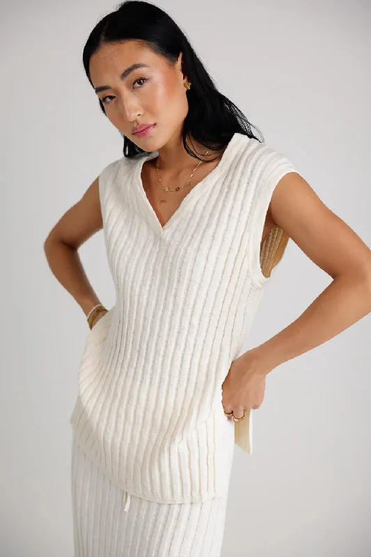 Meilani Ribbed Sweater Vest in Cream