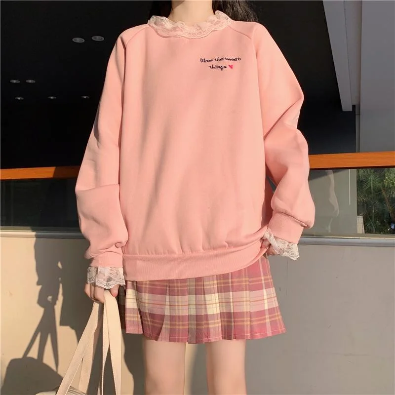 Women's Kawaii Lace Hem Sweatshirt