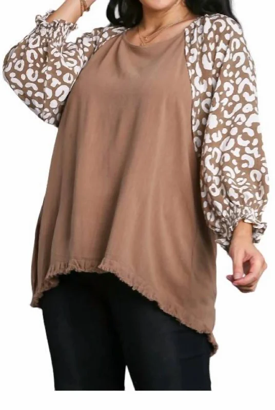 Round Neck With Unfinished Frayed Hem Top In Latte