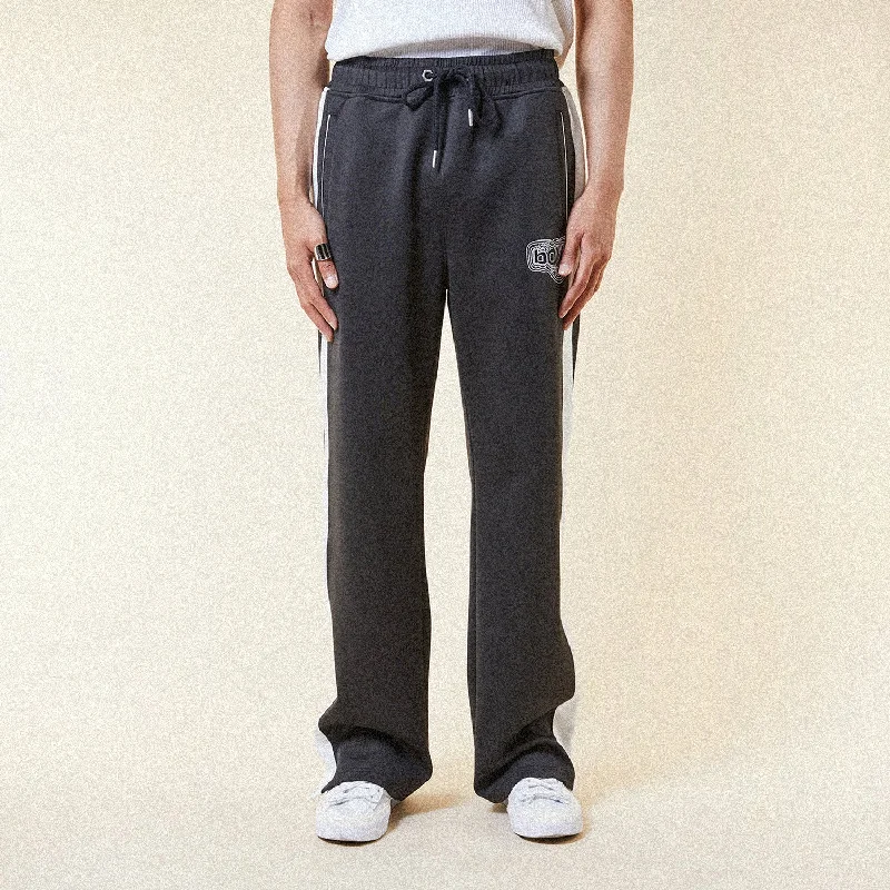 STRENGTH TRACK PANT - BLACK/WHITE