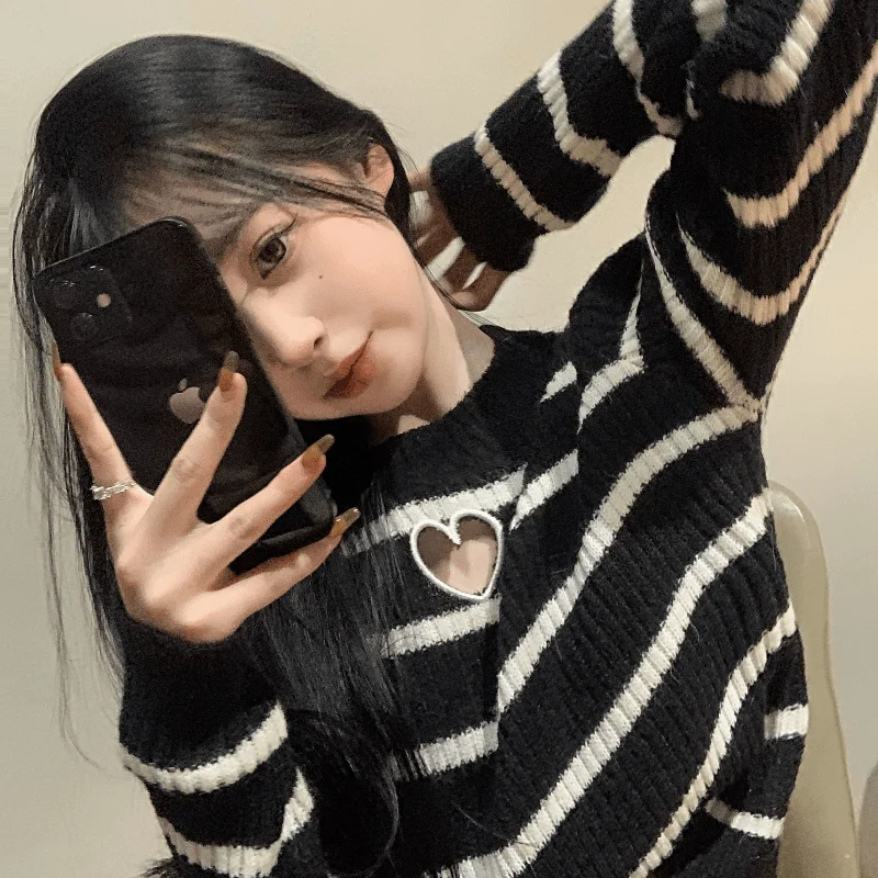 Women's Kawaii Heart Cutout Stripe Sweater